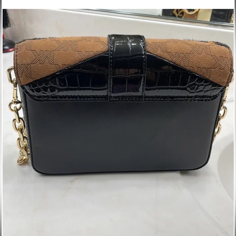 RARE Michael Kors Carmen Medium Convertible Shoulder Bag Crossbody, PRISTINE! - Picture 2 of 5